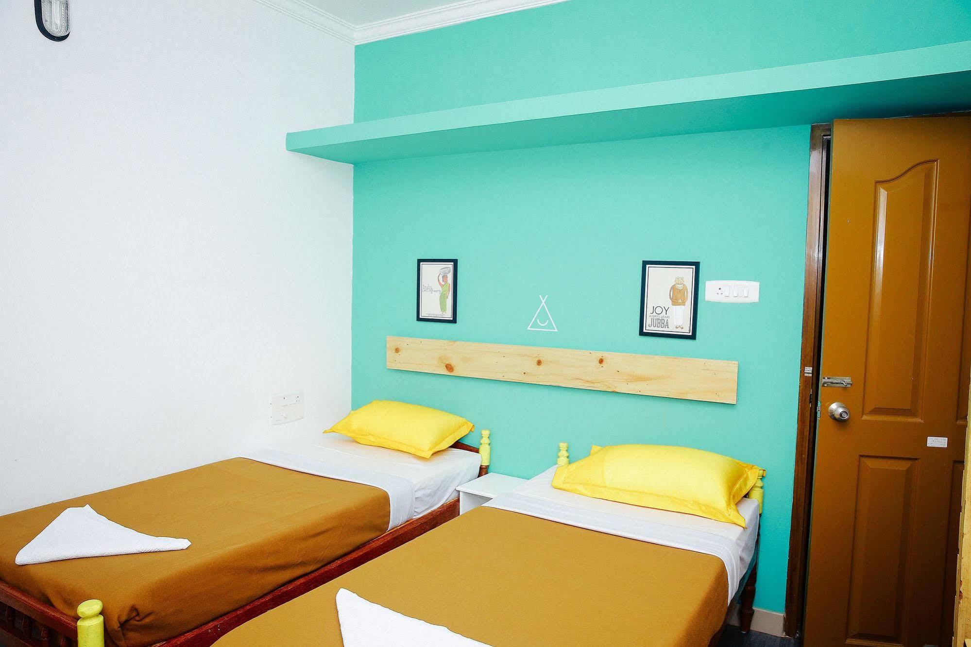 Albergue Happy Camper Kochi Exterior foto